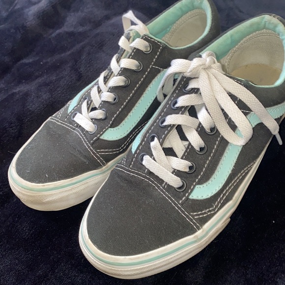 Cute vans - Picture 2 of 3